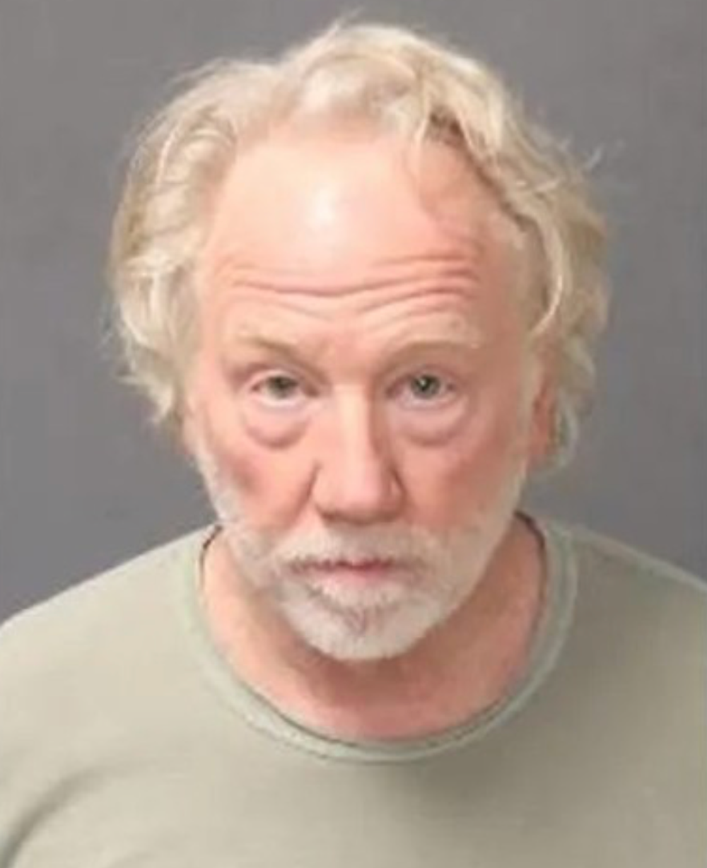 Timothy Busfield - policajný záznam