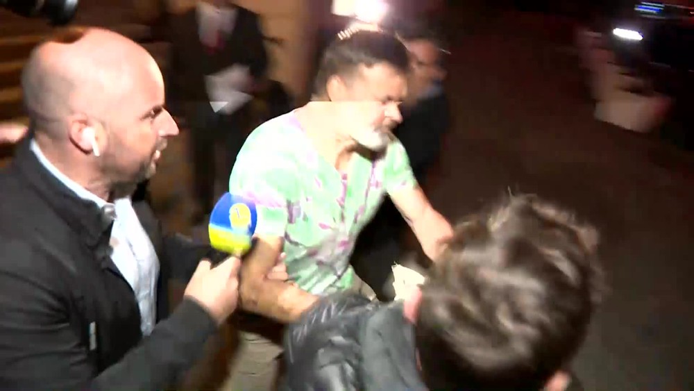 [multi] Útek Dědeček 13777