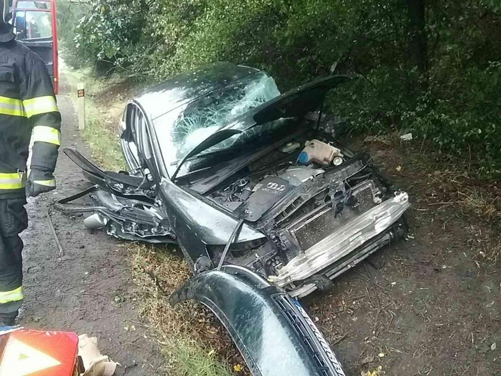 Na východe Slovenska sa zrazil autobus s osobným vozidlom