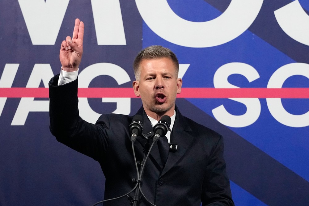 Mítingy Fideszu a TISZA deň pred voľbami v Maďarsku