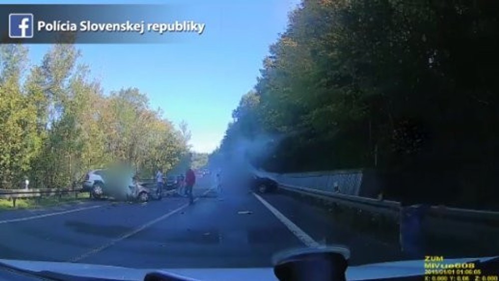VIDEO: Preteky luxusných áut sa skončili smrťou muža, ktorý cestoval s rodinou