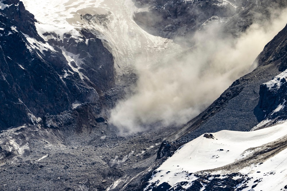 Switzerland_Alps_Mudslide_77748