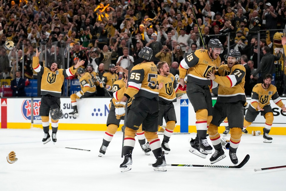 Nový víťaz NHL Vegas Golden Knights zdolali vo finále bojov o Stanley Cup Florida Panthers