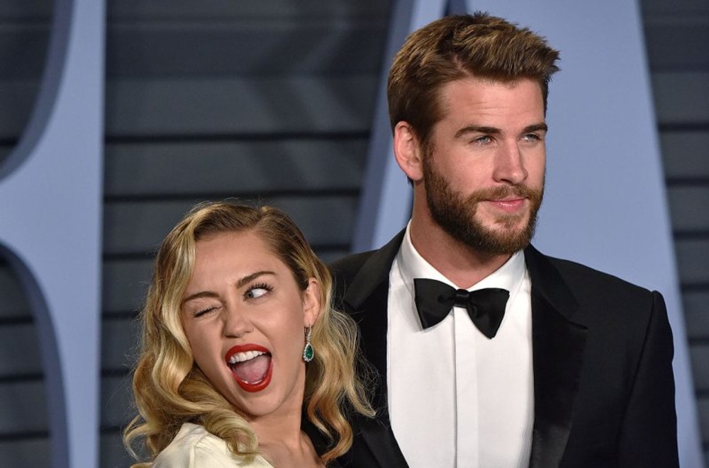 Liam-Hemsworth-marvels-at-Miley-Cyrus-wedding-ring-bling