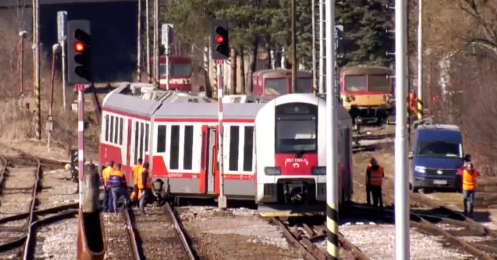 Na hlavnej stanici v Breze sa vykoľajil osobný vlak