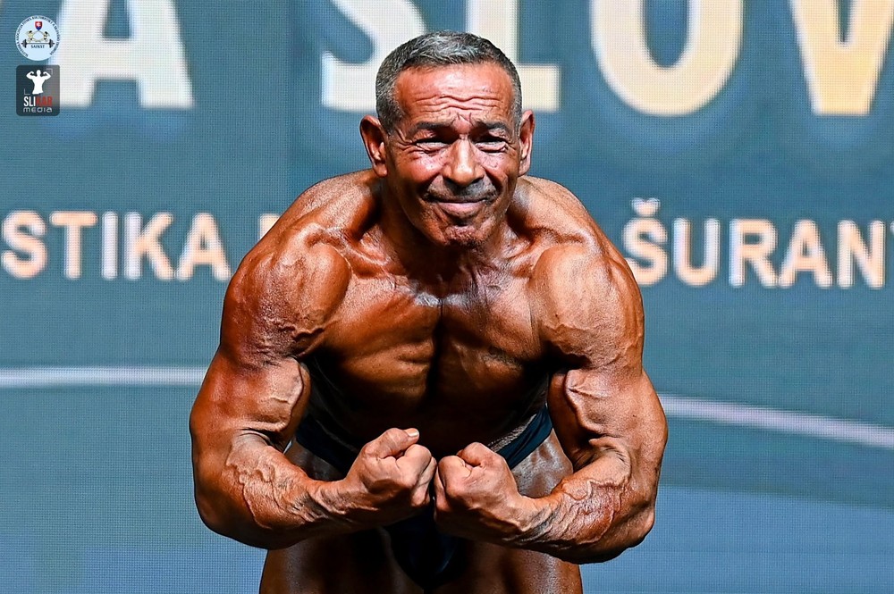 672667111_4044263915863532_319859189880646451_n