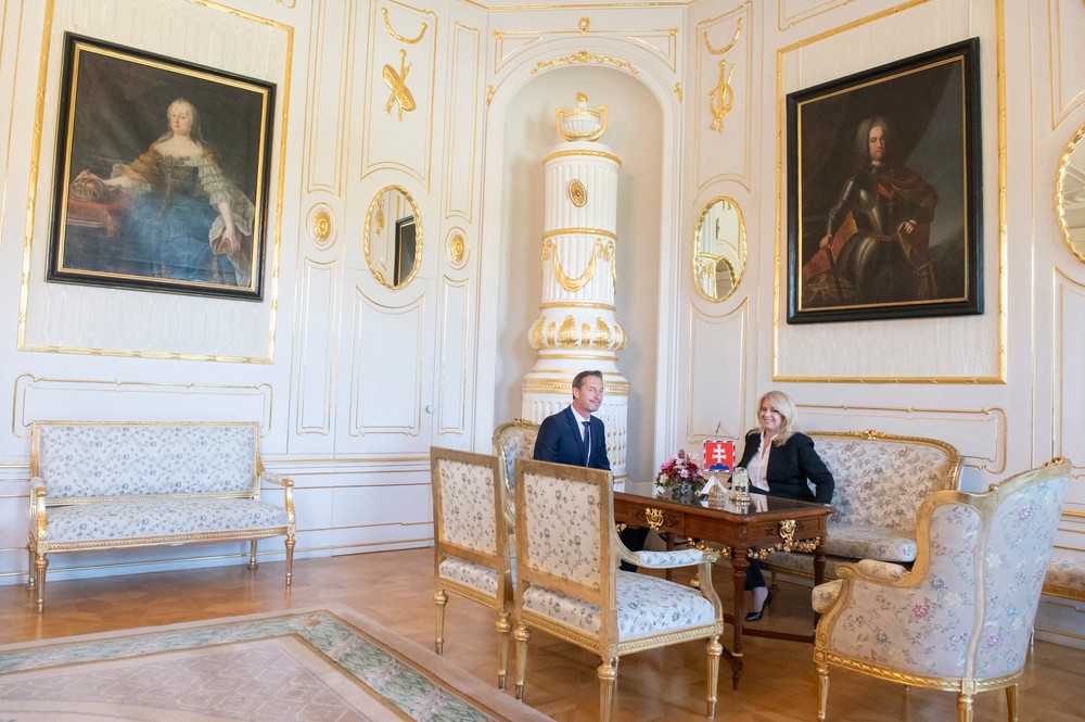 voľbynrsr23 prezidentka Majerský prijatie (8)