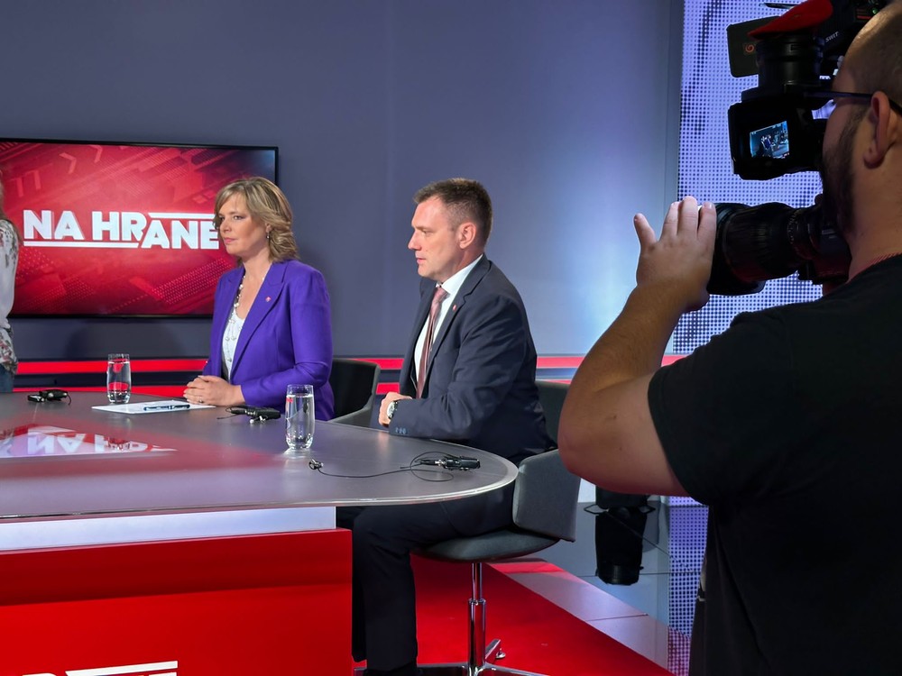 bb81f4ed-35d7-4bfb-bc5a-852f09681e68