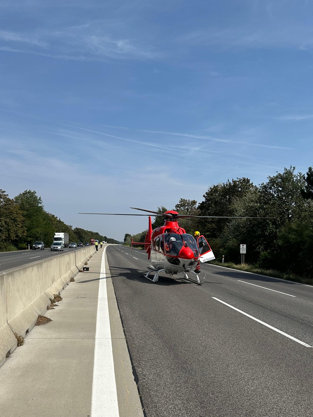 Nehoda kamiónu a osobného auta