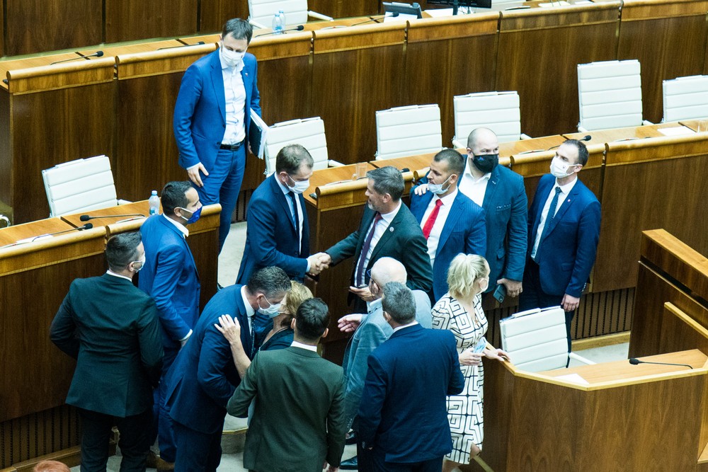 Parlament odvolávali Igora Matoviča