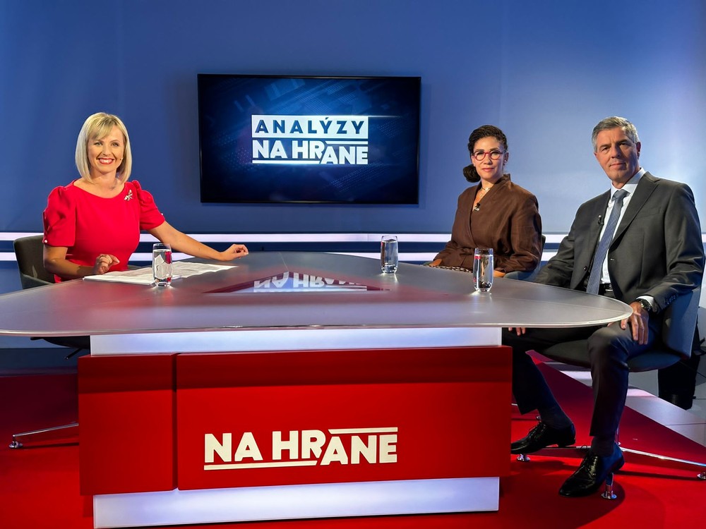 df967558-b570-42af-a174-70af276a76e8