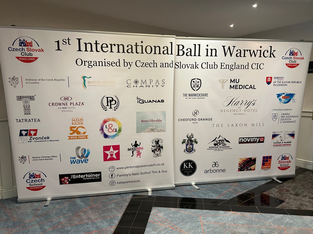 Medzinárodný ples vo Warwicku66