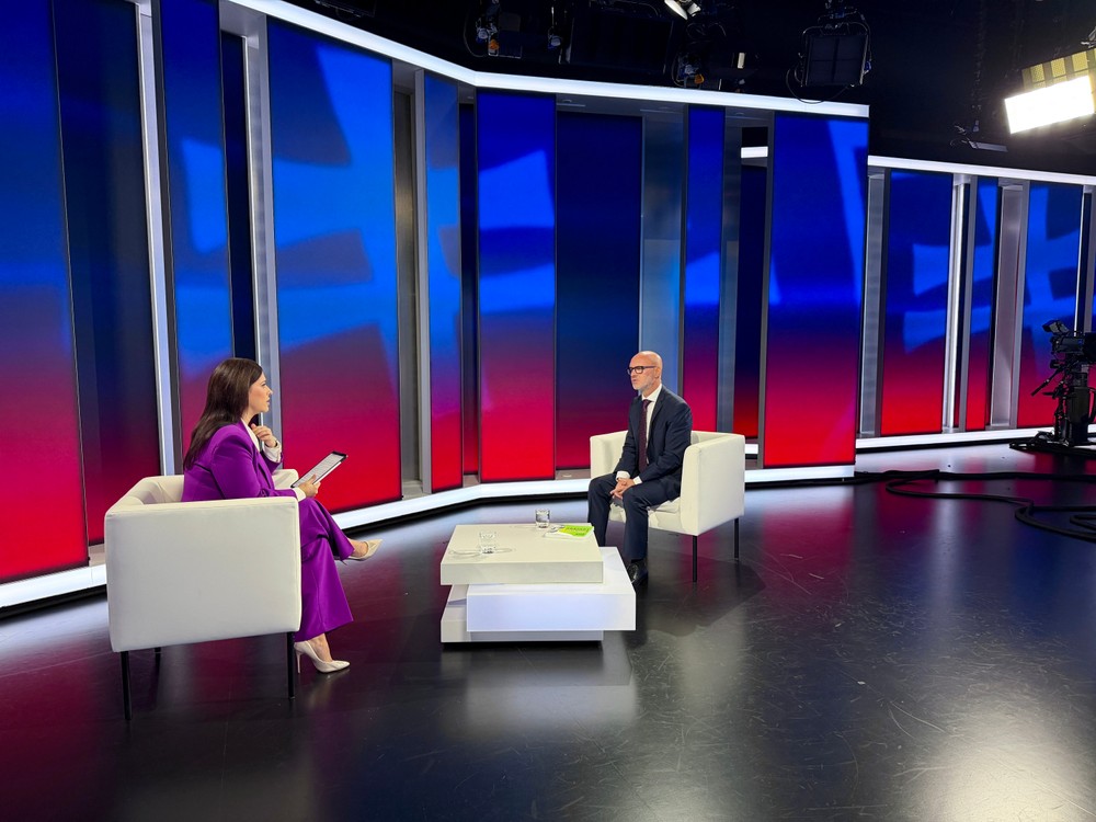 Politika 24 s Branislavom Gröhlingom