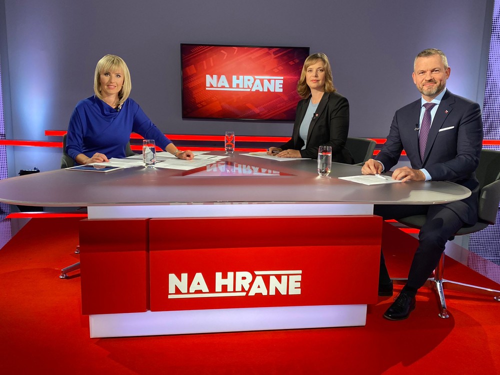 3b9033b9-9b96-4512-a77d-e9f7b8573e94