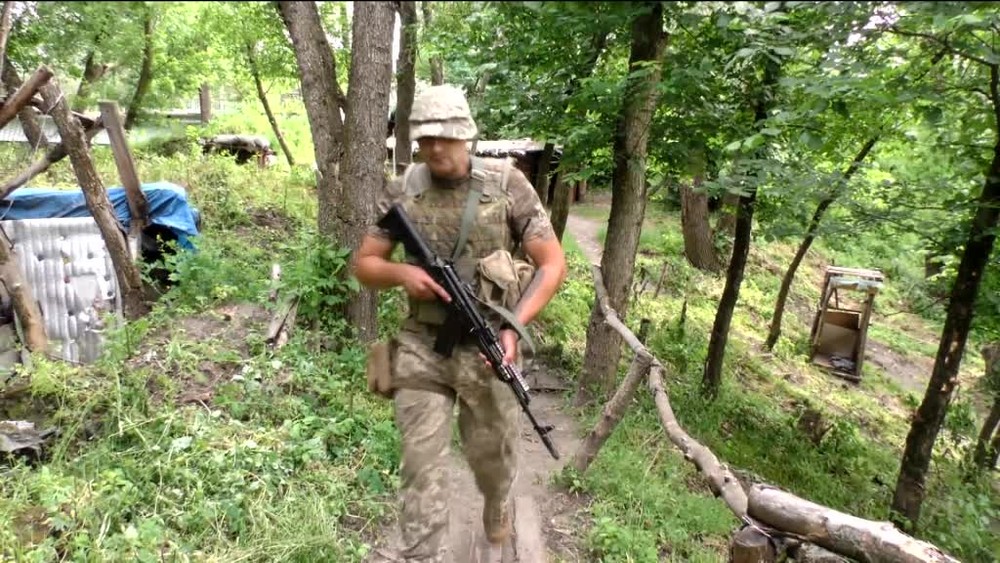 [multi] Redaktorka TV JOJ na bode nula: Na Ukrajine sa dostala do prvej línie 1806