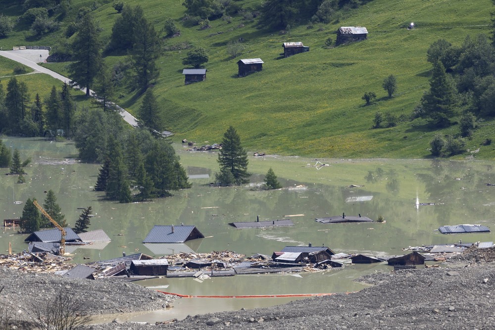 Switzerland_Mudslide_31325