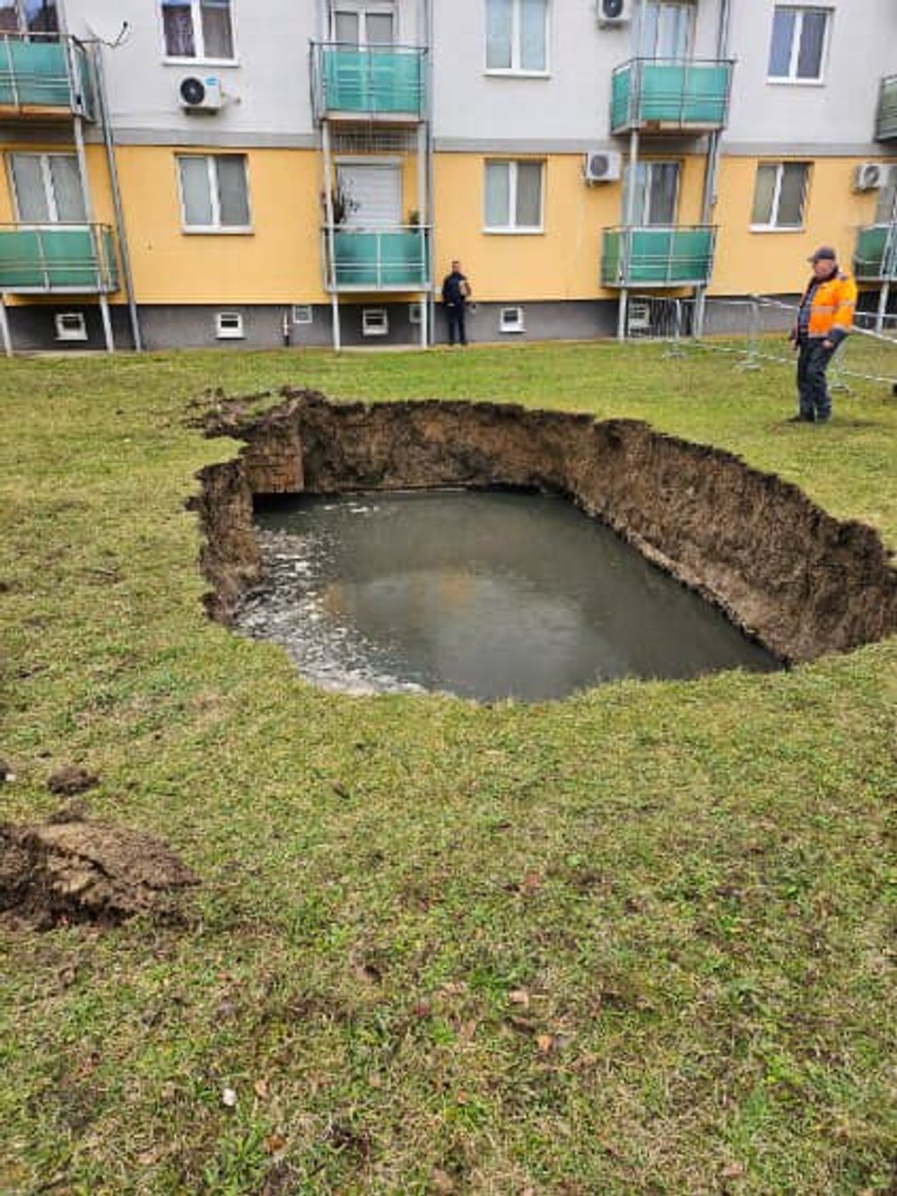 413818854_334335712862979_6250599757152333263_n