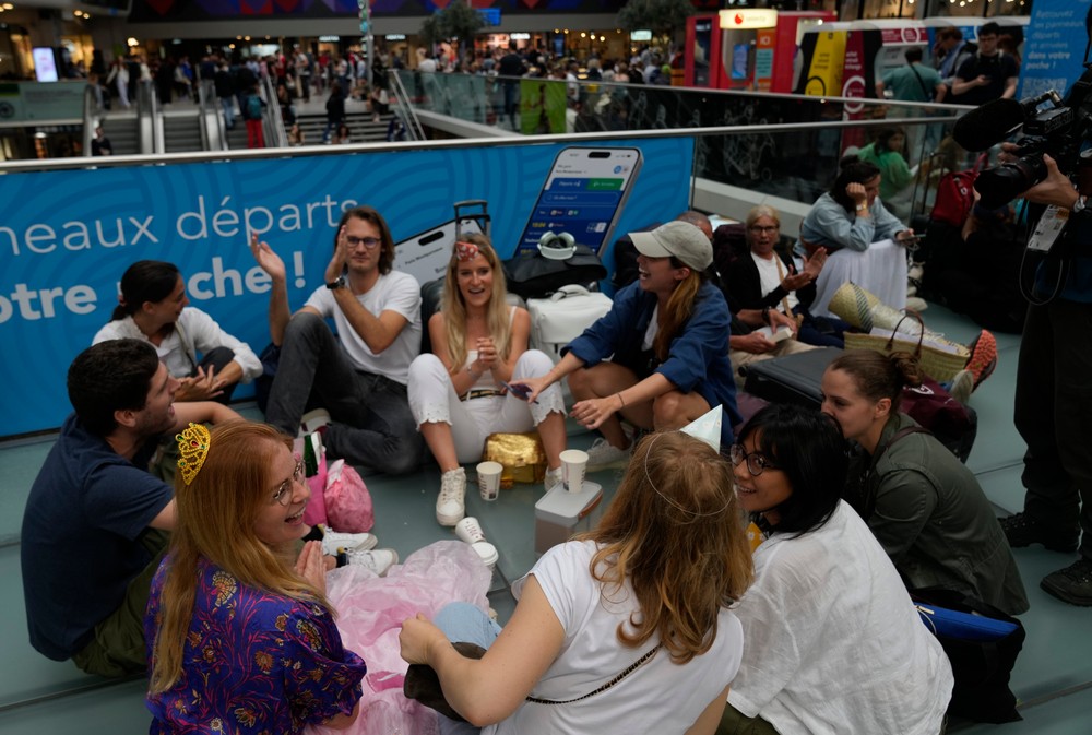 Paris_Olympics_Security_Trains529485060026