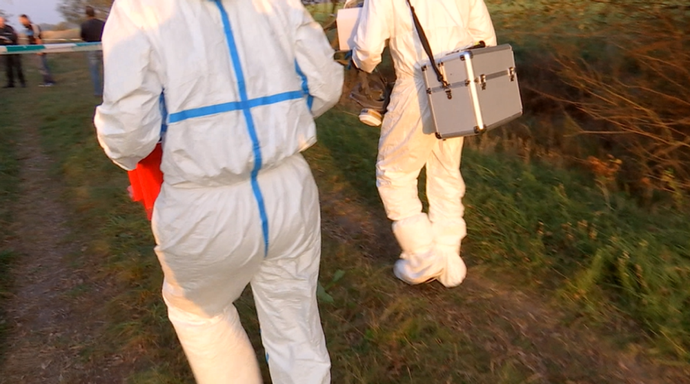 Hasiči pri požiari narazili na podozrivé sudy s neznámymi chemikáliami. Na pomoc prišla aj NAKA