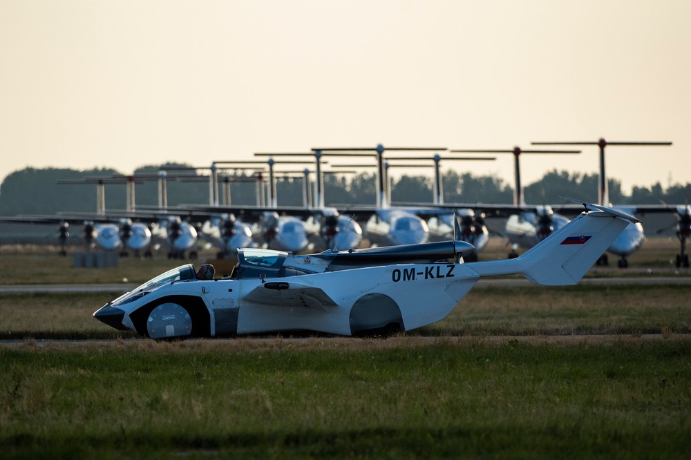 20212806_aircar_04792792