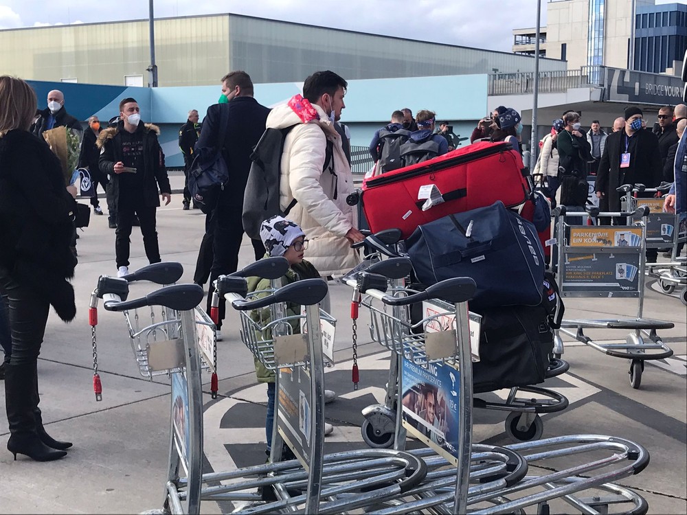 Slovenskí hokejisti prileteli do Viedne