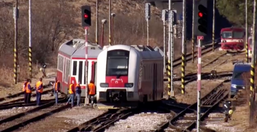 Na hlavnej stanici v Breze sa vykoľajil osobný vlak