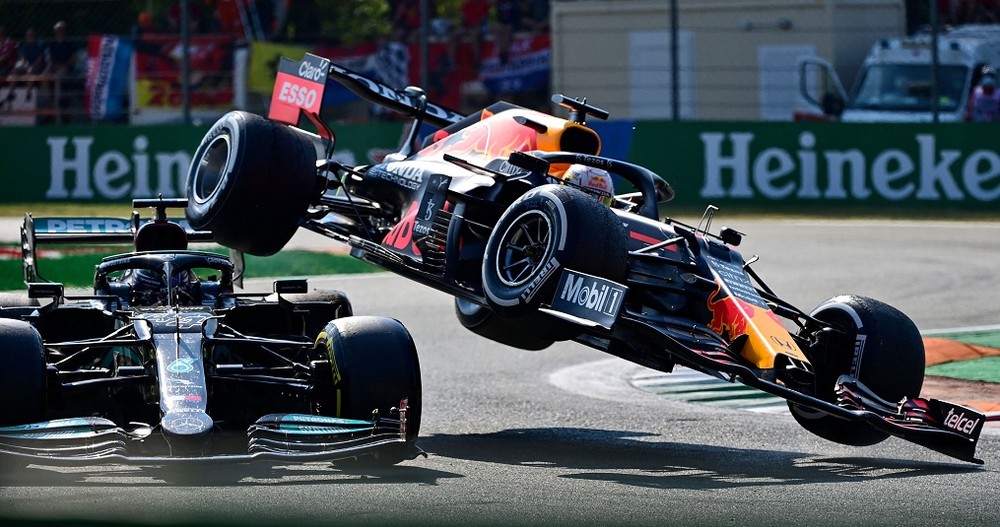 Max Verstappen a Lewis Hamilton