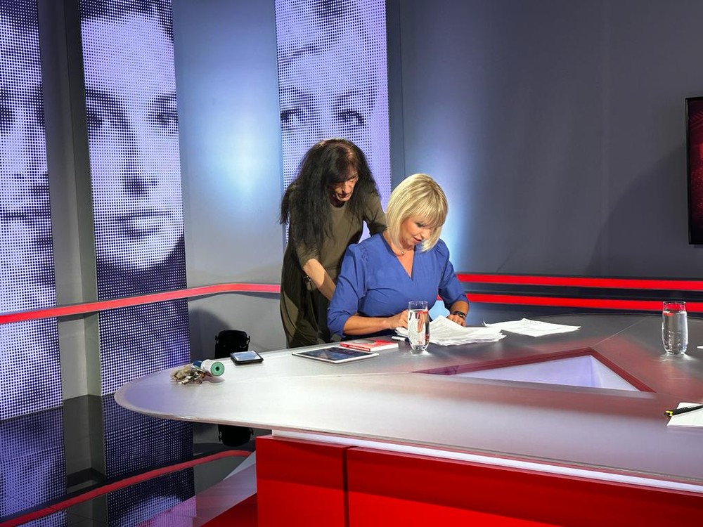 d004e7dc-8cfc-4c5e-80d4-7eebfe1b3294