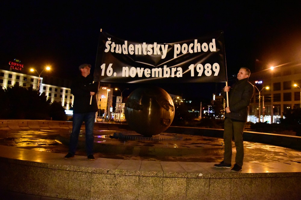 Študenti zo 16. novembra 1989 si pochod po 30 rokoch zopakovali