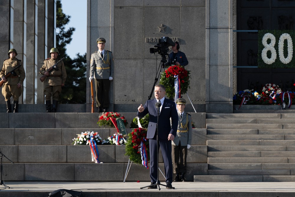 Spomienka na bratislavskom Slavíne 8