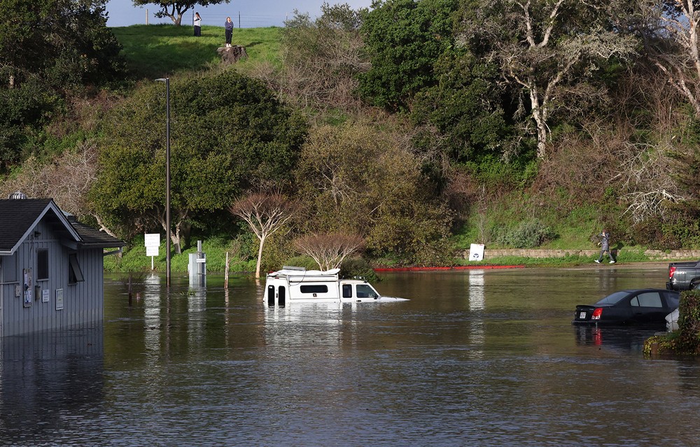 Súostrovie Tonga zasiahlo tsunami