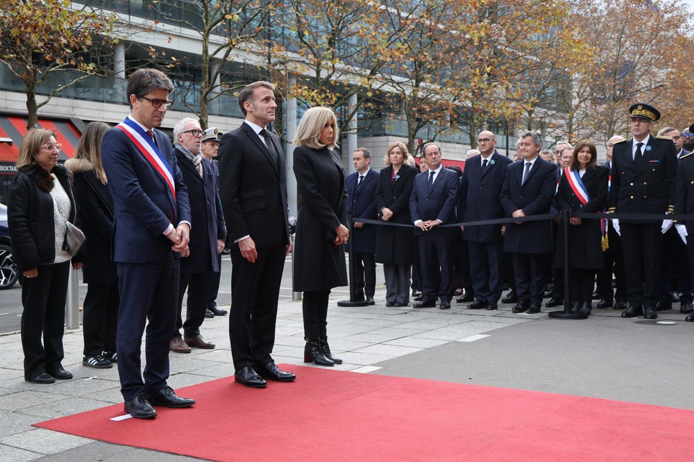 Spomienky na útoky v Paríži