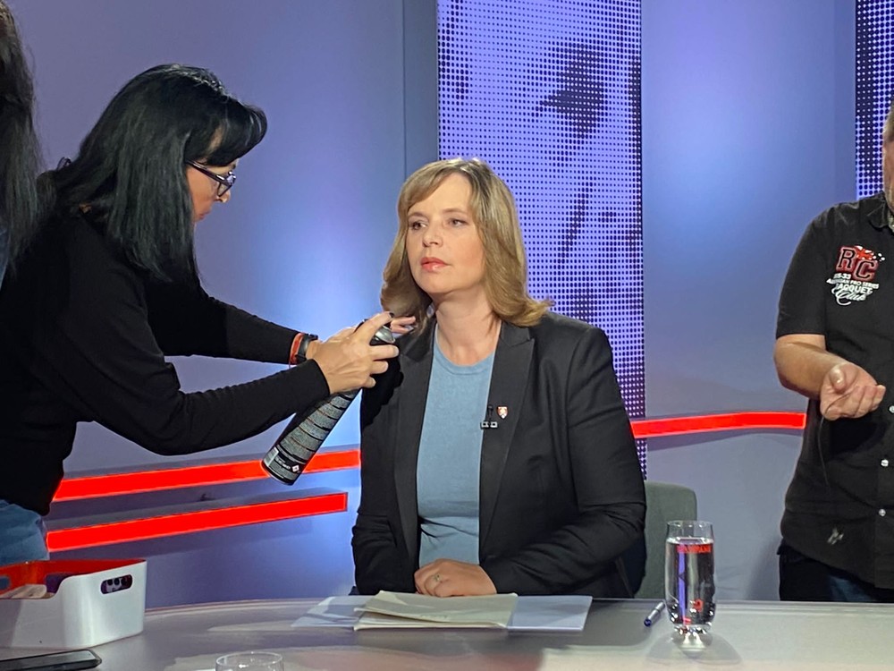 0e24433a-9d13-41f8-b5e3-ca0bfc73b65f