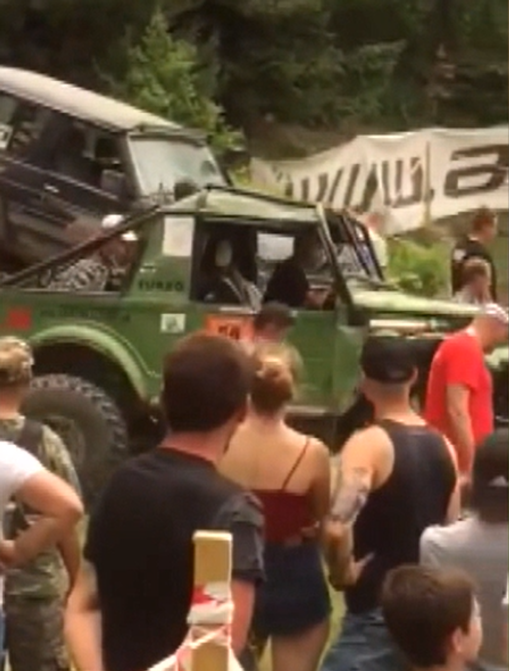 Mladý jazdec nezvládol terén a niekoľkokrát sa prevrátil