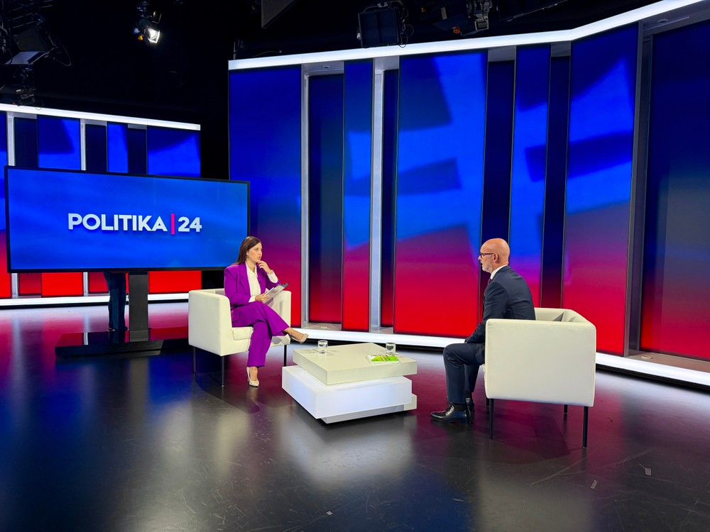 Politika 24 s Branislavom Gröhlingom