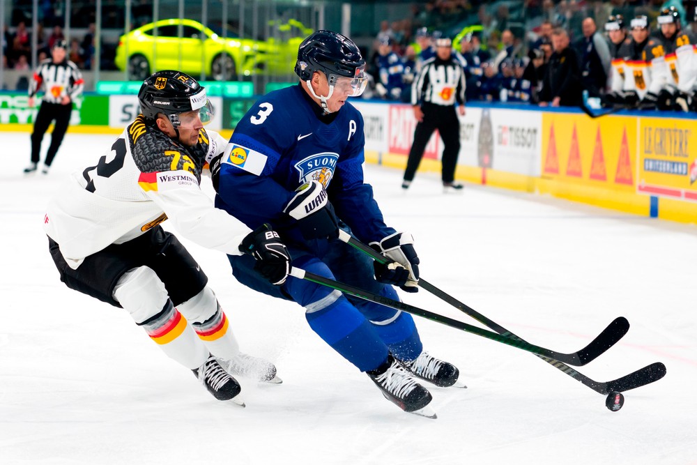 Switzerland_World_Championship_Ice_Hockey342374216183