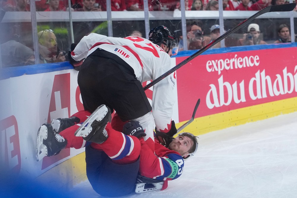 Switzerland_World_Championship_Ice_Hockey387246220559