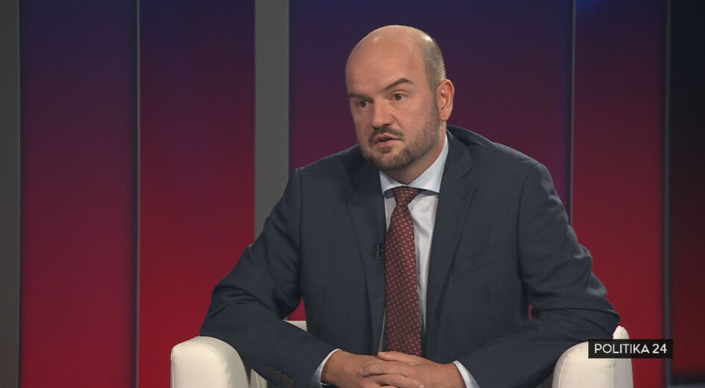 martin dubeci politika 24