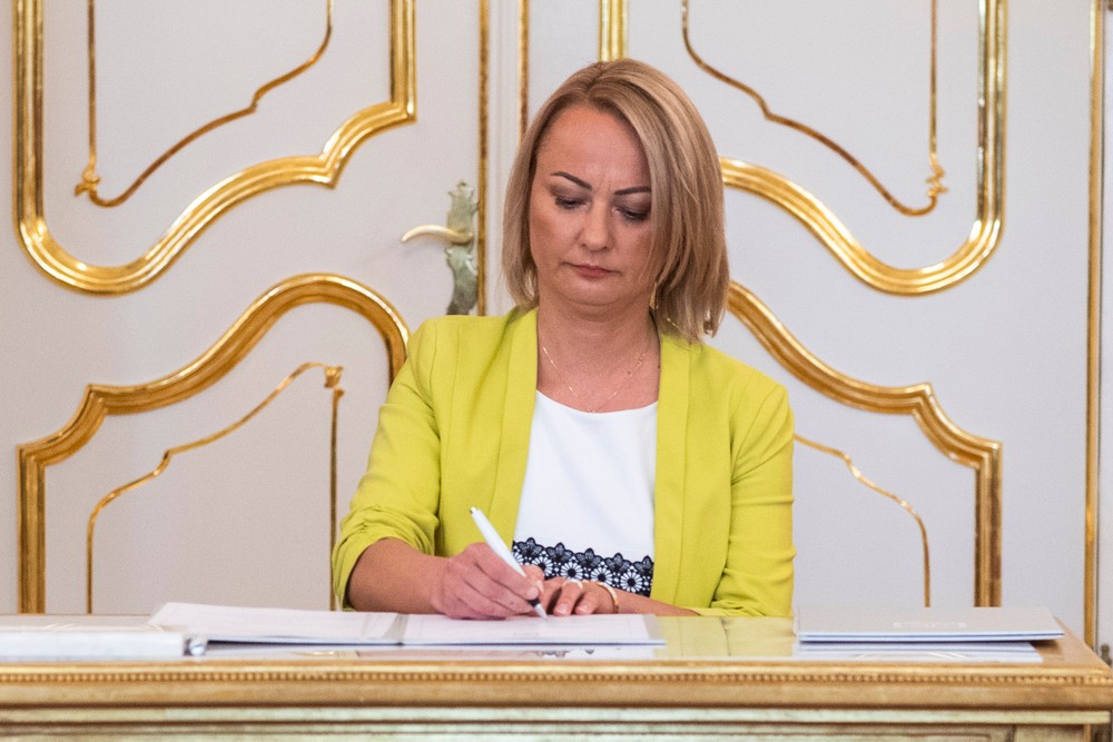 20231505_nova_vlada_prezidentka_39958554