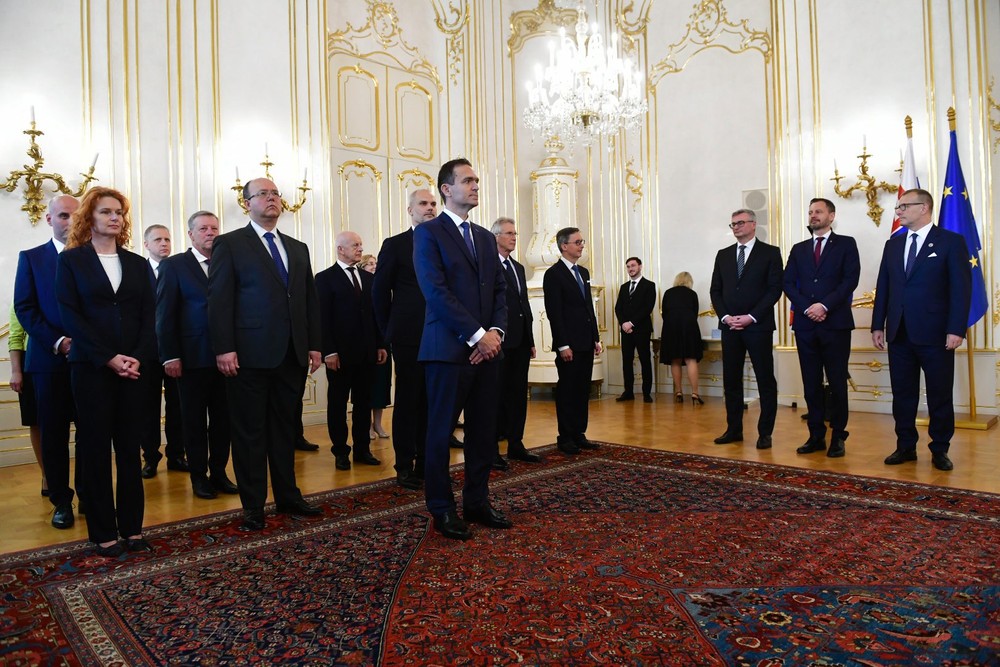 Prezidentka vymenovala vládu odborníkov