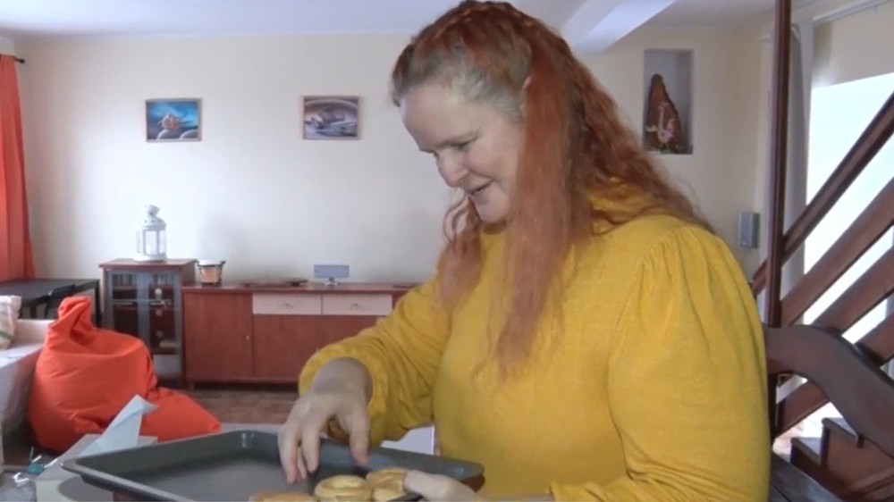 Učitelia pečú pre zdrvaotníkov 2