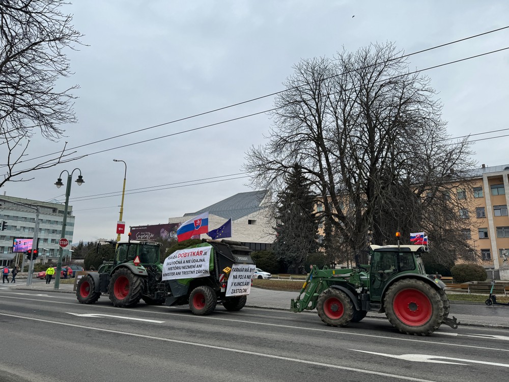 protesty farmari traktor PREŠOV (1)