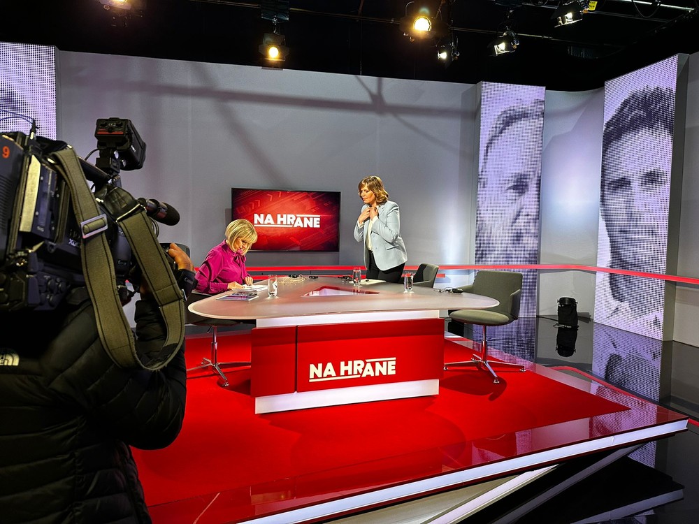 e07e3fb1-c250-4d5f-9f89-48d02427be37