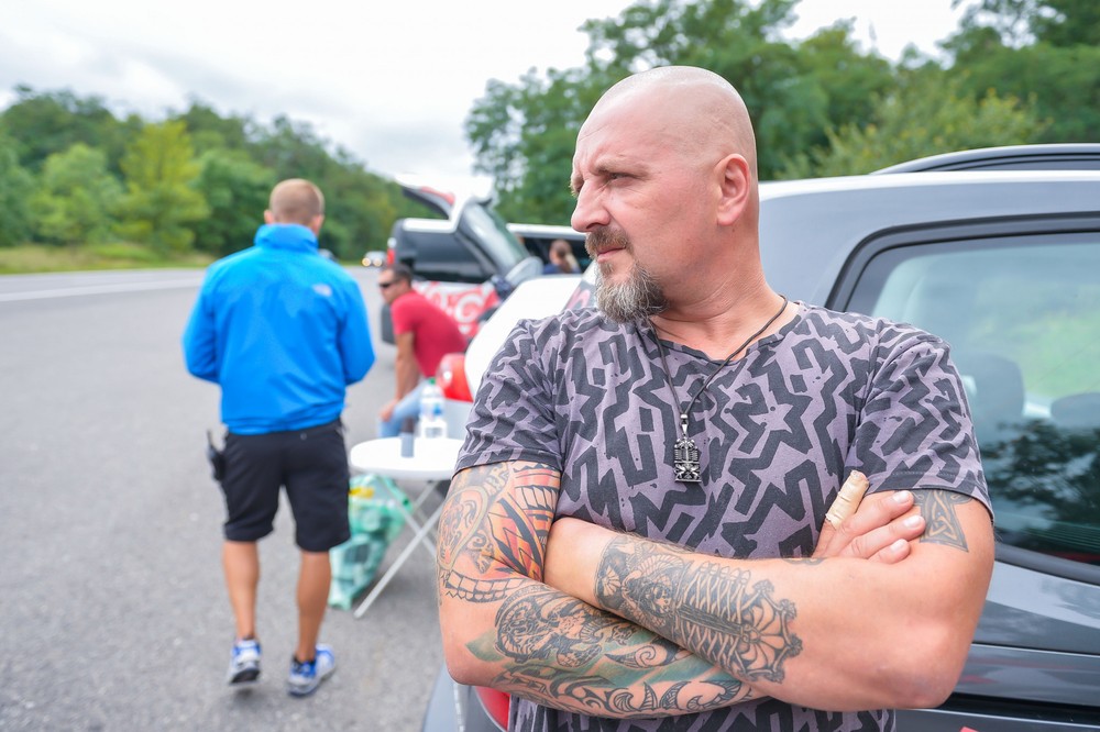 Herec Gejza Benkő, seriál Za sklom.jpg