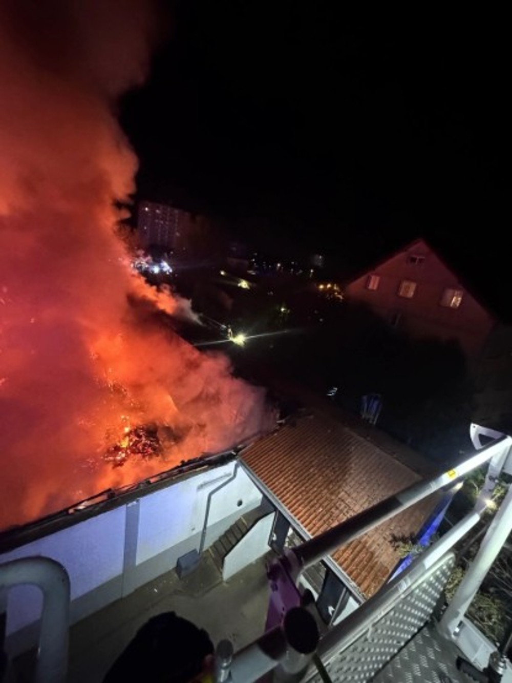 V Kladne zhorela predajňa Lidl