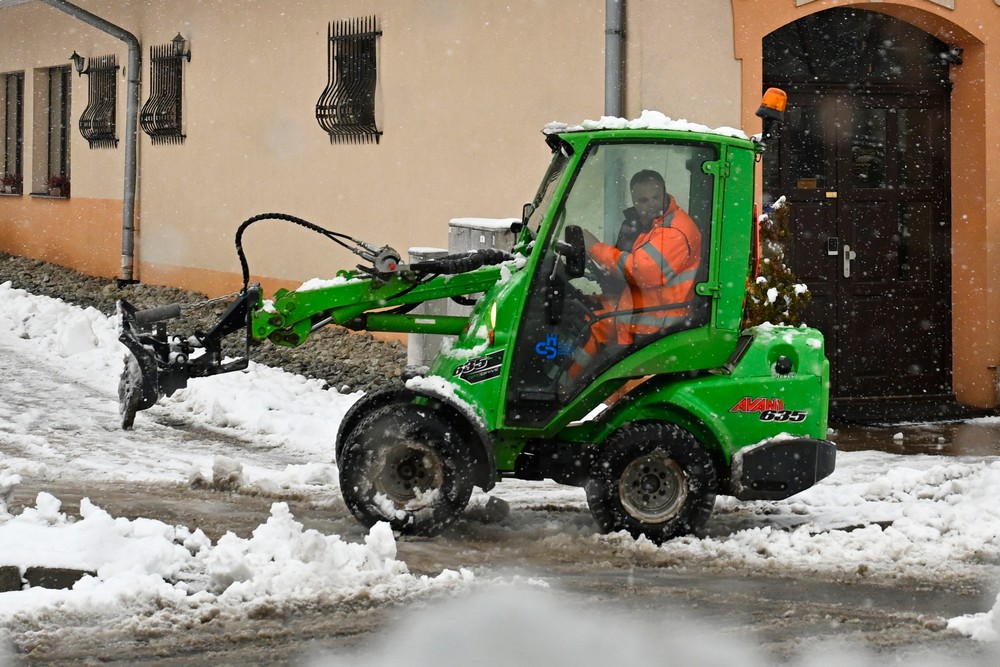 Snehová kalamita v okresoch Poprad a Žilina.