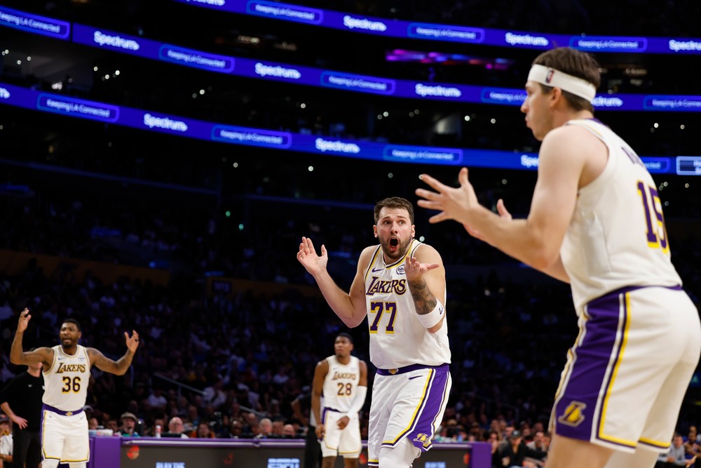 Knicks_Lakers_Basketball161793