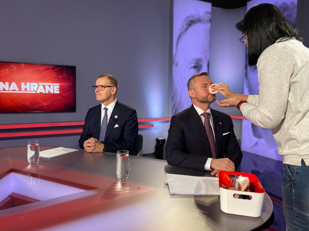 76f521e1-ee44-4601-87bd-d768f95e5d6d