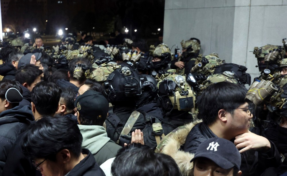 APTOPIX_South_Korea_Martial_Law935488092441