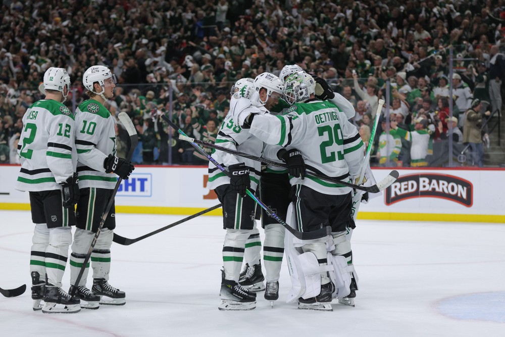 Stars_Wild_Hockey306161